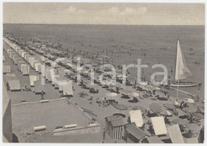 Cartolina originale da collezione 1963 BELLARIA  IGEA MARINA Bagnanti sulla spiaggia  Cartolina FG VG 1