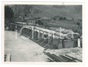 Fotografia d epoca originale 1950 ca Ponte di CAPRONA PI Cantiere  Fotografia 12x9 cm 2 1