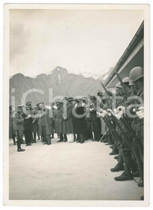Fotografia d epoca originale 1935 ca ALPI PIEMONTE  MVSN  Discorso ai miliziani Fotografia 13x18 cm 1