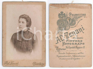Fotografia d epoca originale 1890 ca NOVARA Donna con abito scuro  Ritratto Foto Alberto Cesare ZENONI 1
