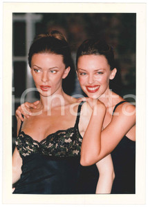 Fotografia d epoca originale 1998 LONDON  MADAME TUSSAUDS  Kylie MINOGUE unveils her new waxwork  Photo 1 1
