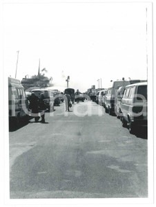 Fotografia d epoca originale 1991 LIVORNO Disastro del MOBY PRINCE Campo soccorsi  Foto 18x24 cm 2 1