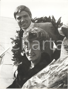 Fotografia d epoca originale 1968 MILANO Malpensa BOXE Nino BENVENUTI di ritorno da New York Foto 18x24 cm 1