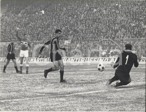 Fotografia d epoca originale 1967 CALCIO SERIE A INTERSAMPDORIA 20 Prima rete di Angelo DOMENGHINI Foto 1