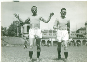 Fotografia d epoca originale 1950 ca MILANO CALCIO Allenamento Attilio GIOVANNINI Giovanni GIACOMAZZI 1