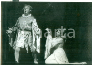 Fotografia d epoca originale 1965 MILANO Teatro ALLA SCALA Prove RIGOLETTO Margherita RINALDI e Peter GLOSSOP 1