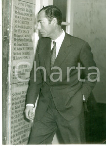 Fotografia d epoca originale 1959 LONDON Maxwell JOSEPH leaving Brick Court Chambers Photo 15x20 cm 1