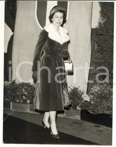 Fotografia d epoca originale 1958 LONDON Liverpool Street Station  ELIZABETH II leaving for Essex Photo 1