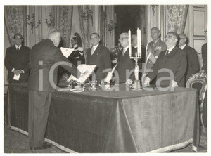 Fotografia d epoca originale 1956 ROMA Giuramento giudice costituzionale Biagio PETROCELLI a Giovanni GRONCHI 1