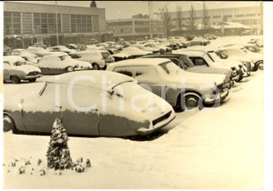 Fotografia d epoca originale 1962 PARIS Aeroporto BOURGET  Auto sepolte da nevicata eccezionale Foto 18x13 1