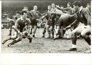 Fotografia d epoca originale 1959 NANTES RUGBY Francia  Italia 220  Una fase del match Foto 18x13 1