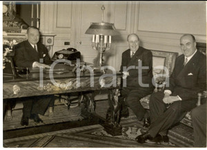 Fotografia d epoca originale 1956 PARIS Rene COTY riceve il sindaco di Roma Salvatore REBECCHINI Foto 18x13 1