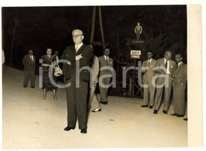Fotografia d epoca originale 1955 LURISIA CN Giovanni GRONCHI all entrata del Grand Hotel RADIUM Foto 1