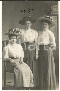 Fotografia d epoca originale 1910 WURZBURG D Ritratto di tre giovani donne  Foto cartolina VINTAGE 1