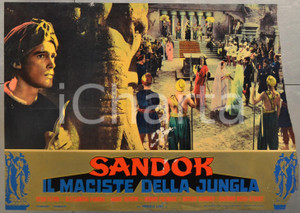 Materiale cinematografico d’epoca 1964 SANDOK Maciste della Jungla  Umberto LENZI Fotobusta DANNEGGIATA 66x46cm 1