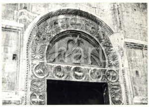 Fotografia d epoca originale 1979 ASSISI Cattedrale di SAN RUFINO  Lunetta con uccelli Foto VINTAGE 18x13 1
