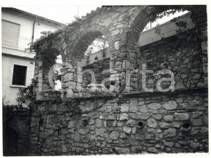 Fotografia d epoca originale 1978 CASCIA Monastero di SANTA RITA  Archi in pietra Foto VINTAGE 18x13 cm 1