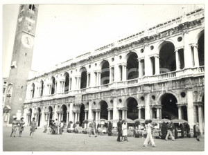 Fotografia d epoca originale 1973 VICENZA Veduta panoramica della BASILICA PALLADIANA Foto VINTAGE 18x13 cm 1