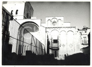 Fotografia d epoca originale 1979 MONTE SANT ANGELO FG Chiesa di SAN PIETRO  Lavori di restauro FOTO 18x13 1