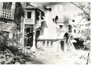 Fotografia d epoca originale 1980 ROMA Villa Torlonia  Scorcio della Casina delle Civette Foto VINTAGE 1