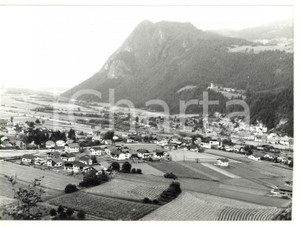 Fotografia d epoca originale 1979 LAAS AUSTRIA Panorama agricolo della vallata DRAU Foto VINTAGE 18x13 1