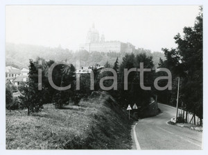 Fotografia d epoca originale 1978 TORINO Strada per la Basilica di Superga  Foto 17x13 cm 1
