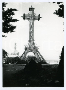 Fotografia d epoca originale 1978 MONTE AMIATA LocalitÃ  Pianello  Grande croce di ferro del 1910 Foto 13x17 1