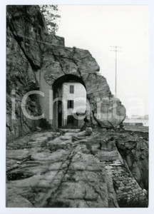 Fotografia d epoca originale 1976 DONNAS  VALLE D AOSTA La strada romana  Foto 13x17 cm 1 1