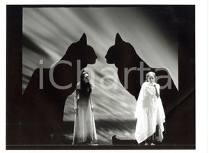 Fotografia d epoca originale 1998 TEATRO CTBERT  Monica NAPPO e Daria LIPPI in Caterina di Heilbronn 1