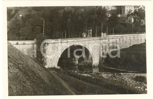 Fotografia d epoca originale 1950 ca VOLTAGGIO AL Ponte sul torrente LEMME  Foto VINTAGE 14x9 cm 1