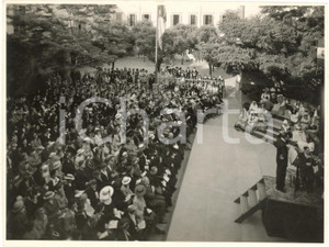 Fotografia d epoca originale 1945 ca VERONA Istituto Campostrini  Saggio scolastico nel cortile  Foto 17x12 1