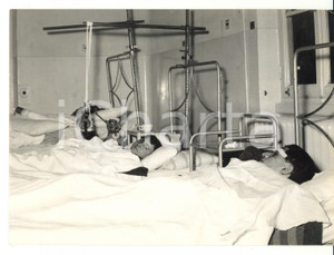 1961 BERGAMO Incidente stradale a DALMINE - Soldati feriti in ospedale *Foto 