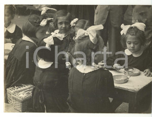 Fotografia d epoca originale 1946 MILANO Colonie Pontificia Commissione di Assistenza  Bambini in mensa 1