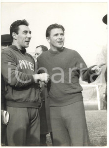 Fotografia d epoca originale 1956 MILANO CALCIO Amichevole INTERHONVED Ferenc PUSKAS e Benito LORENZI 1