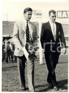 1957 TORINO - JUVENTUS Umberto AGNELLI con il giocatore John CHARLES *Foto 18x24