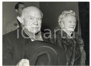 1960 LONDON Columbia Theatre - Max AITKEN and Clementine CHURCHILL *Foto