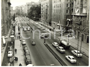 1965 ca GENOVA Via Antonio Cantore - Veduta panoramica strada trafficata *Foto