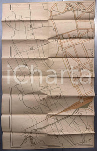 1915 ca MILANO Nuova Piazza D'Armi - Stazione S. Cristoforo - Mappa su tela RARA Mappa originale d'epoca, montata su tela.AVVERTENZAPer le sue caratteristiche di pregio e rarit&agrave;, l'oggetto &egrave; stato selezionato per la collezione privata di ICharta. GOOD/buono  Formato: 55x90 cm originale e autentica 1