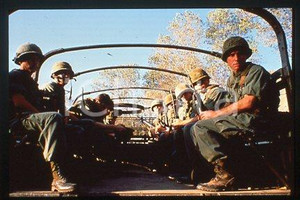 TOUR OF DUTY TV Series by Steve DUNCAN L.T. CLARK 1990 ca * 35mm vintage slide 2