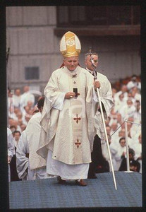 POPE JOHN PAUL II - IRELAND In ceremonial robes 1979 * 35 mm vintage slide 24