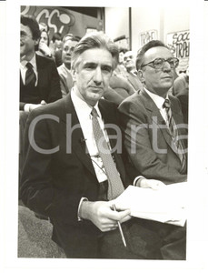 Fotografia d epoca originale 1985 ca Gianni LOCATELLI giornalista de IL SOLE 24 ORE Foto 18x24 cm 1