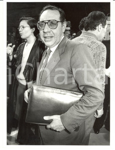 1985 ca ROMA - RAI Studi televisivi - Ritratto Massimo FICHERA *Foto 18x24 cm