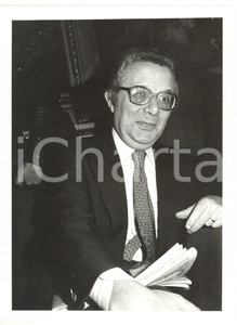 1985 ca MILANO Ritratto di Luigi VENEGONI - Fotografia 17x24 cm