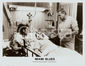 1990 MIAMI BLUES Fred WARD and Charles NAPIER at the hospital *Photo CINEMA