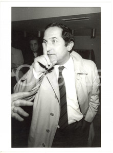 1985 ca ROMA Alessandro FONTANA zittisce i giornalisti *Foto 18x24
