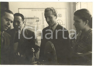 1955 ca KIEV (URSS) Socialisti italiani in visita - Scuola di un kolchoz *Foto