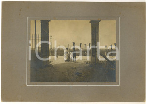 1910 ca AREA DI MILANO Famiglia VOLONTE' - Ingresso di una tenuta di campagna