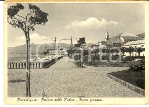 Cartolina originale da collezione 1952 PIETRA LIGURE SV Nuovi giardini con gru sullo sfondo Cartolina FG VG 1