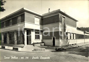 Cartolina originale da collezione 1970 TORRE PELLICE TO Facciata della Scuola Comunale Cartolina FP VG 1