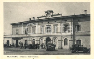 Cartolina originale da collezione 1930 ca MORBEGNO SO Veduta della stazione ferroviaria ANIMATA con auto FP NV 1
